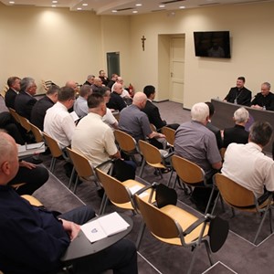 Susret nadbiskupa Kutleše s arhiđakonima i dekanima